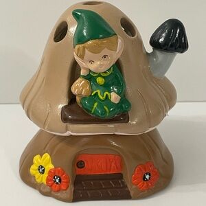 Vintage 1982 Pixie Elf w/ Mushroom House Ceramic Kitschy Figurine 4.5” H